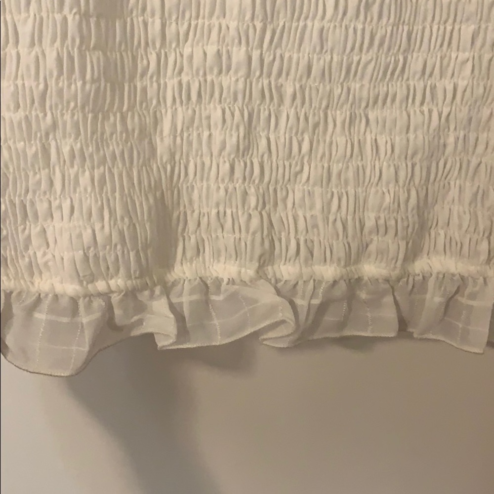 White blouse - Picture 3 of 6